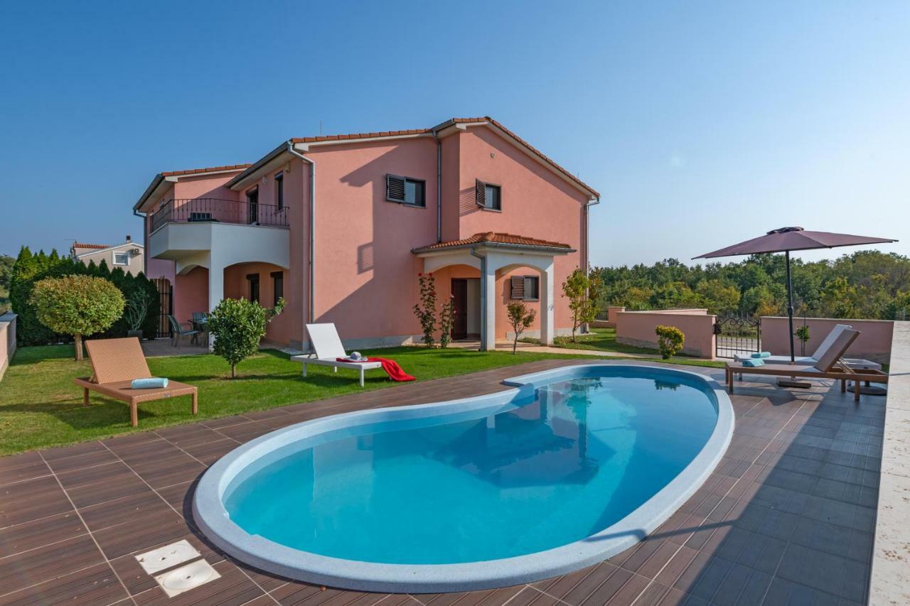 Ferienhaus Joy Ližnjan Exterior foto